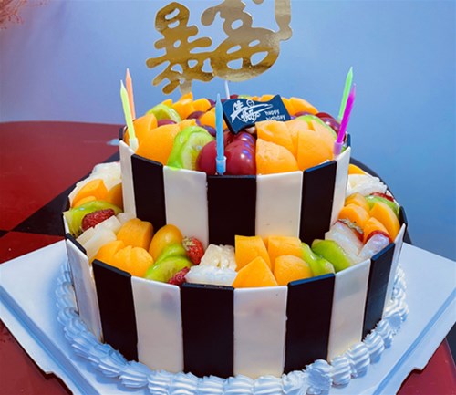 銳誠(chéng)生日會(huì)，壽星也是帥帥的銷(xiāo)冠哦~